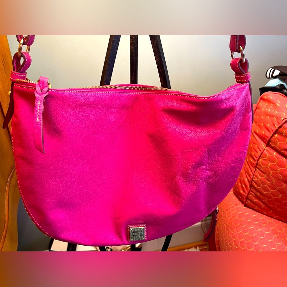 NEW DOONEY and BURKE shoulder deep rose pink all leather bag 12 x 9